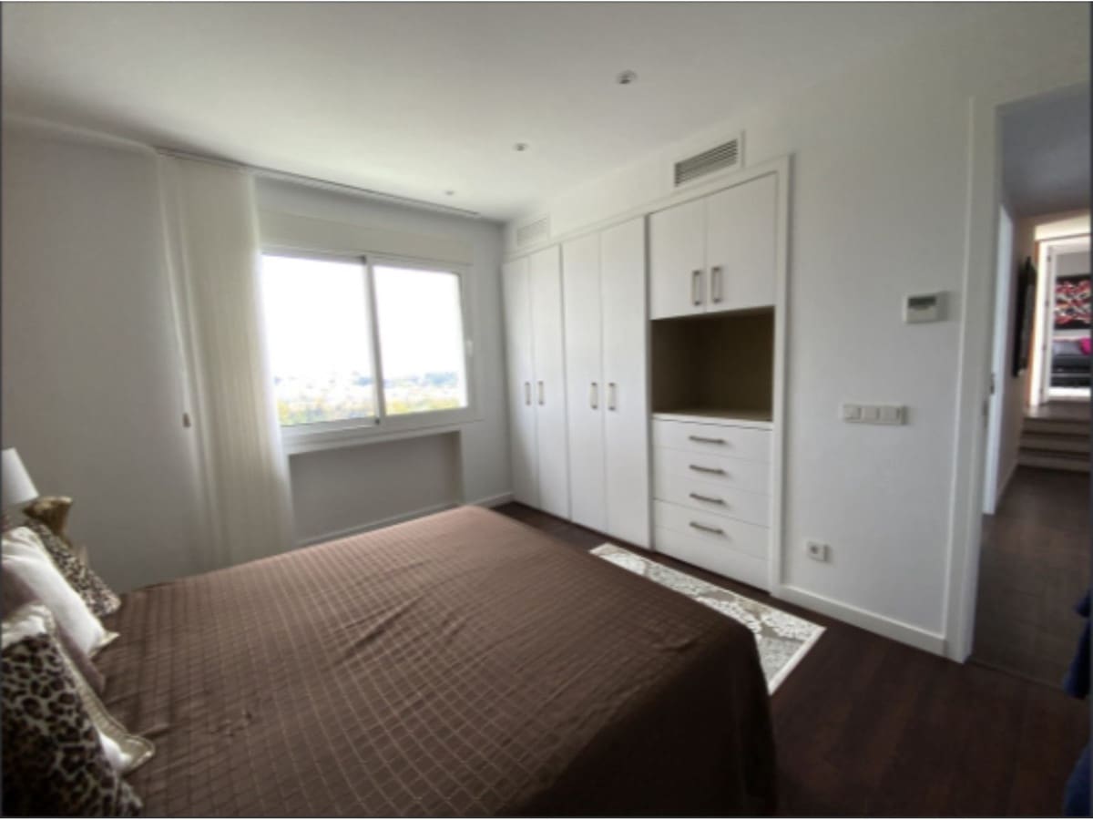 4 quarto Moradia para venda em Benahavis com piscina - 1 750 000 € (Ref: 6443833)