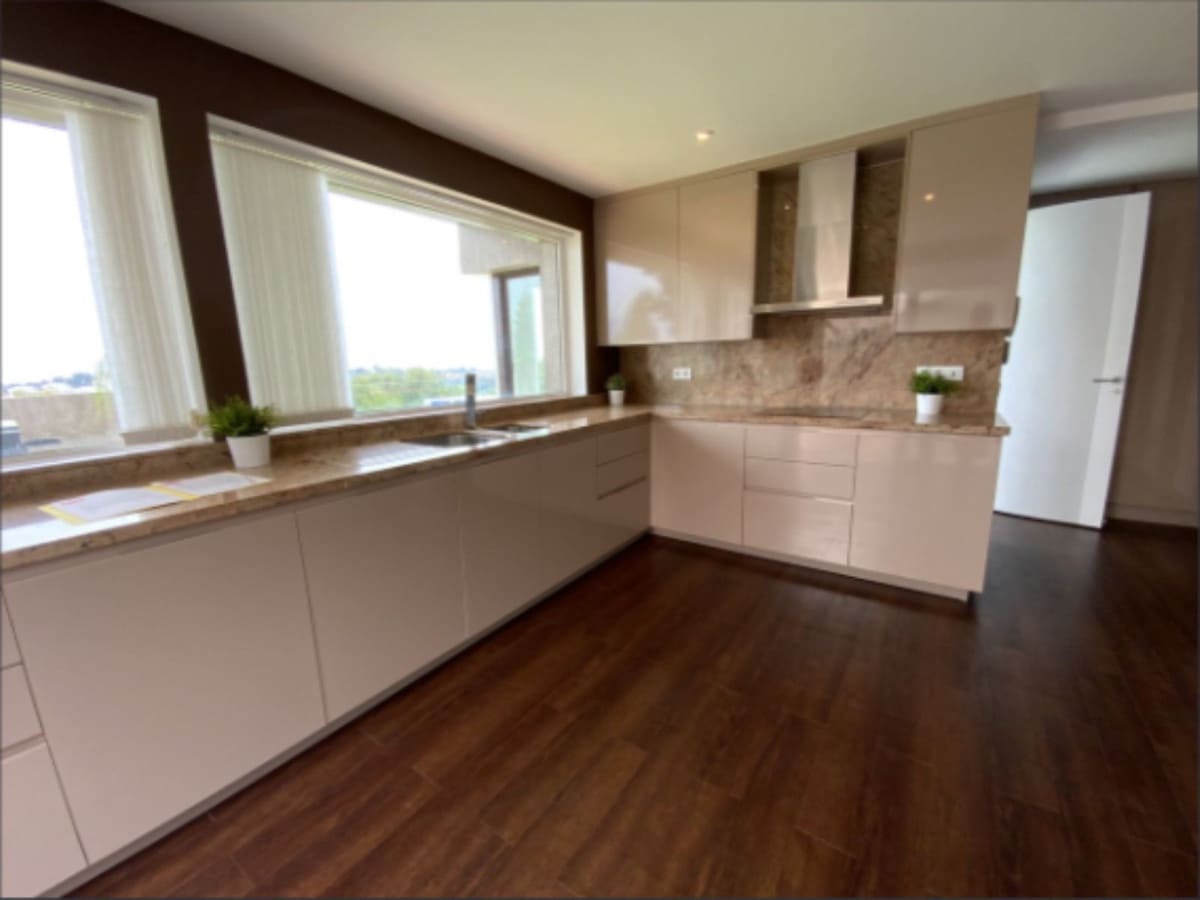 4 quarto Moradia para venda em Benahavis com piscina - 1 750 000 € (Ref: 6443833)