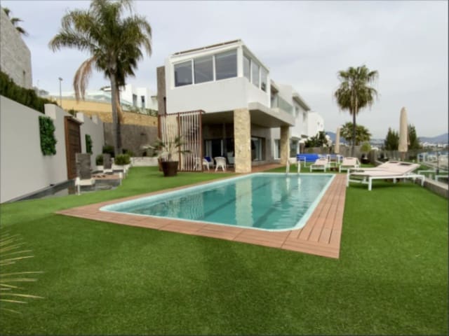 4 quarto Moradia para venda em Benahavís com piscina - 1 750 000 € (Ref: 6443833)