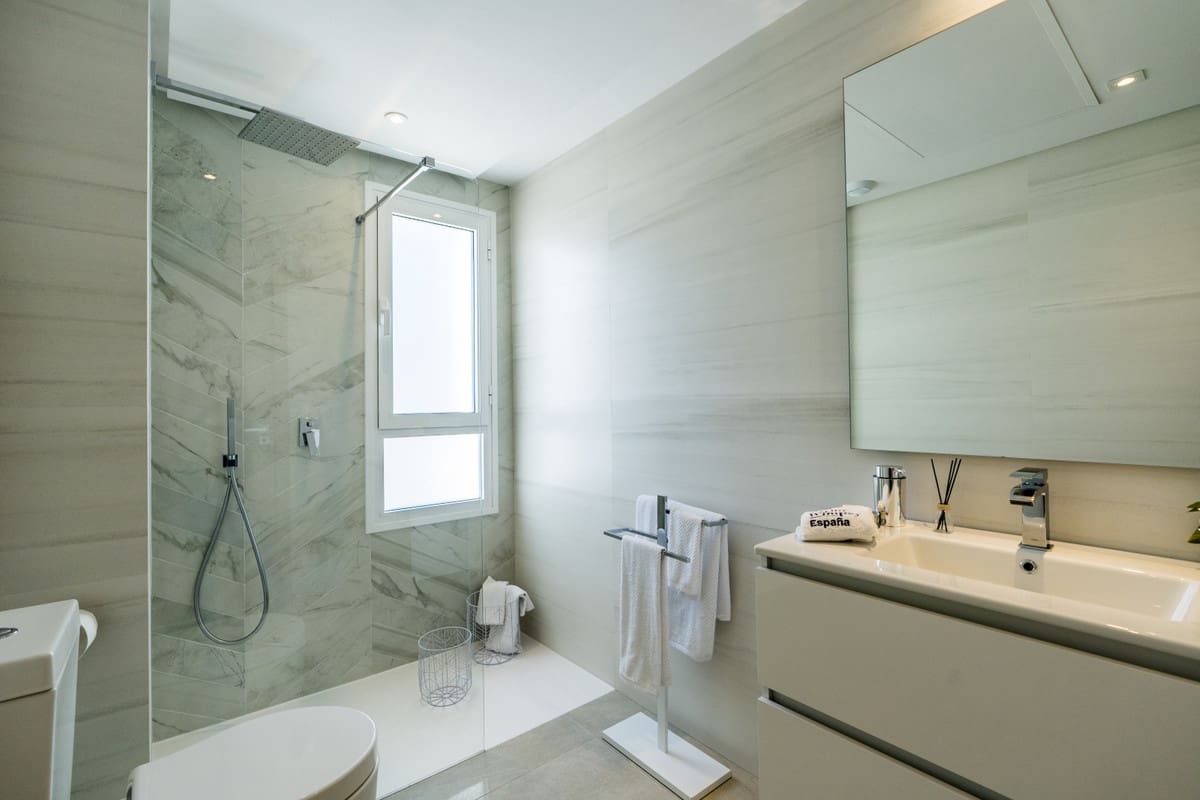 2 soveværelse Lejlighed til salg i Sotogrande med swimmingpool - € 415.000 (Ref: 7110584)