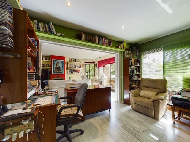 3 quarto Apartamento para venda em Elviria, Marbella - 585 000 € (Ref: 7205497)