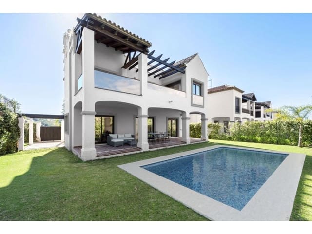 3 Zimmer Villa zu verkaufen in Centro, Estepona mit Pool - 756.413 € (Ref: 7527096)