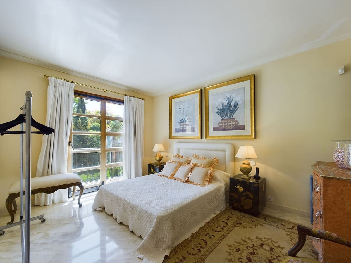 4 soverom Villa til salgs i Marbella med svømmebasseng - € 3 495 000 (Ref: 7694587)