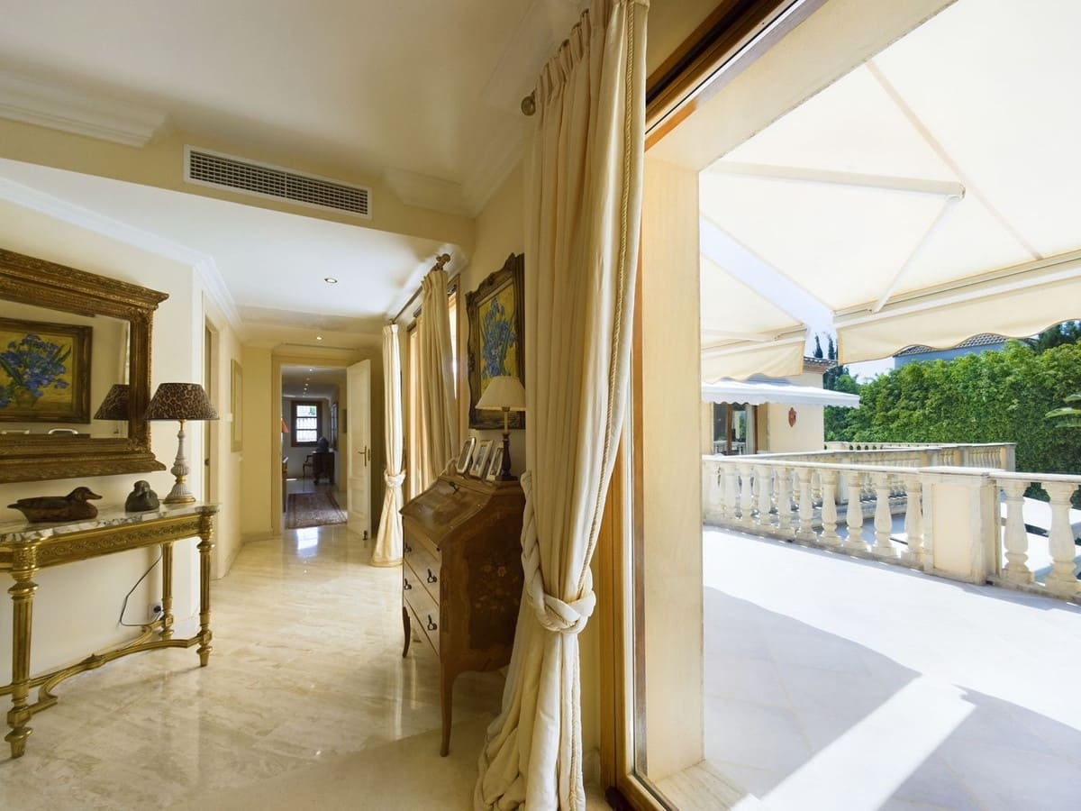 4 soverom Villa til salgs i Marbella med svømmebasseng - € 3 495 000 (Ref: 7694587)