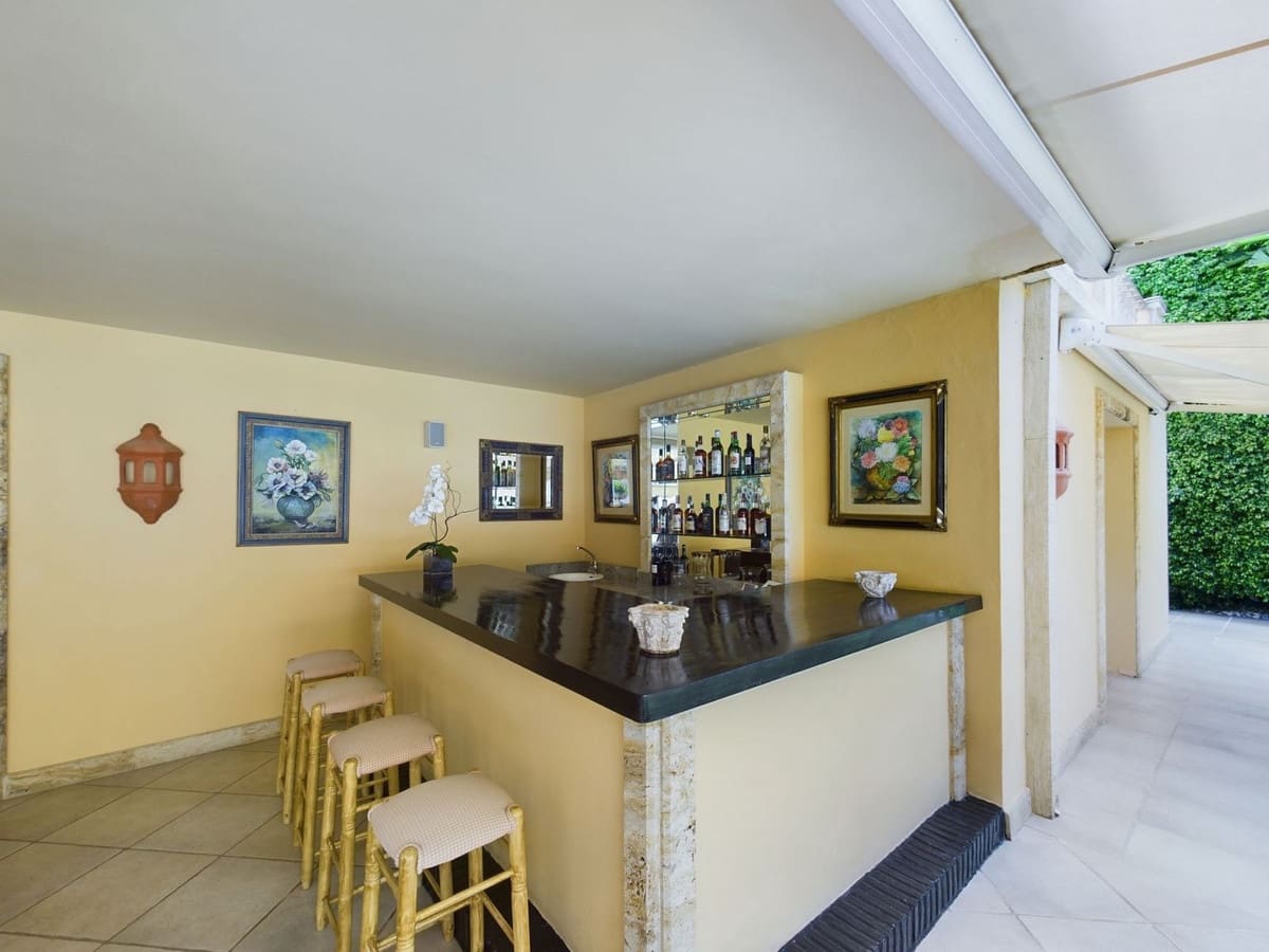 4 soveværelse Villa til salg i Nueva Andalucia - € 3.495.000 (Ref: 7694587)