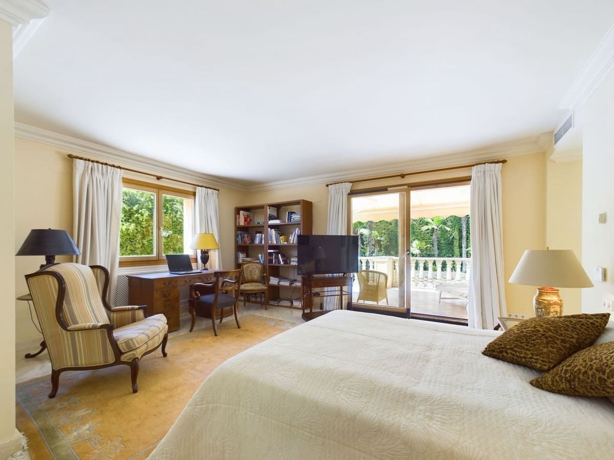 4 soveværelse Villa til salg i Nueva Andalucia - € 3.495.000 (Ref: 7694587)