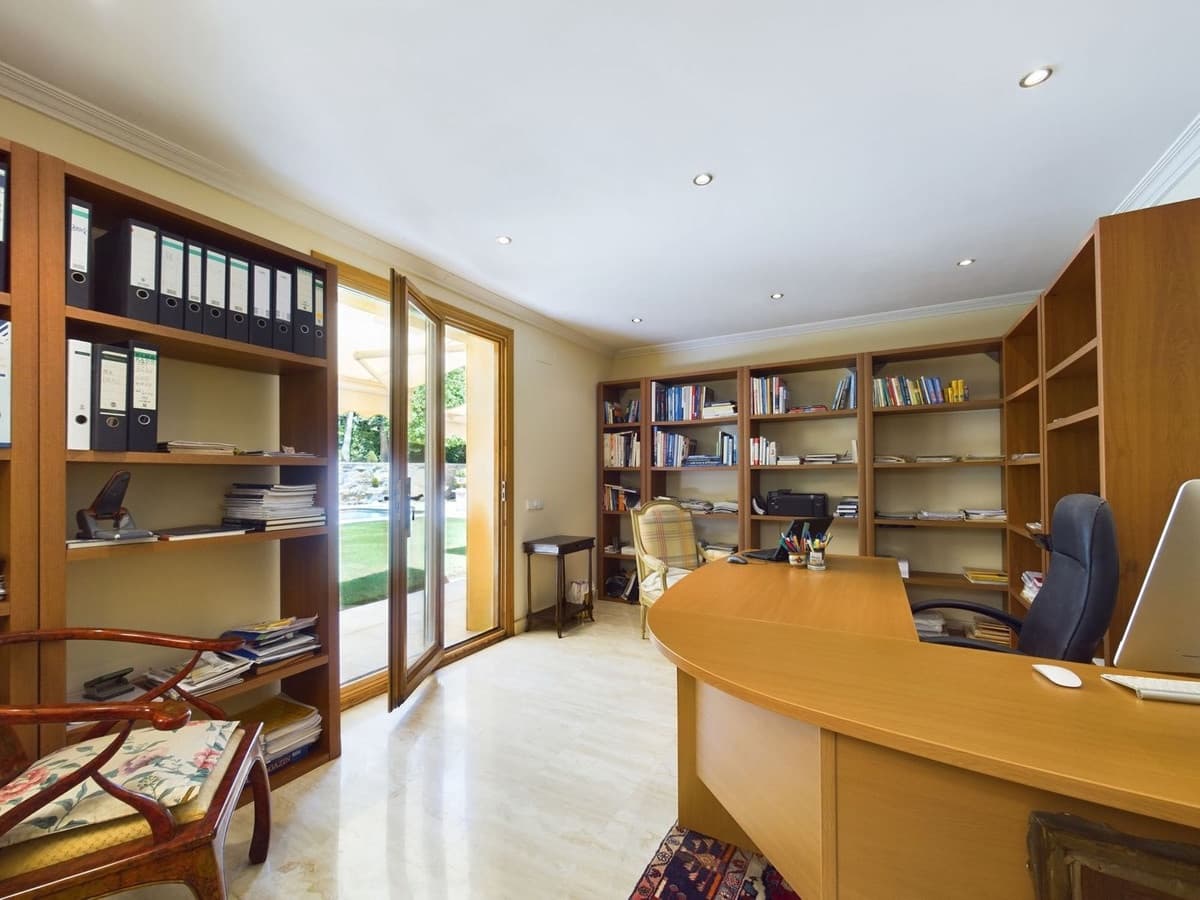 4 soveværelse Villa til salg i Nueva Andalucia - € 3.495.000 (Ref: 7694587)