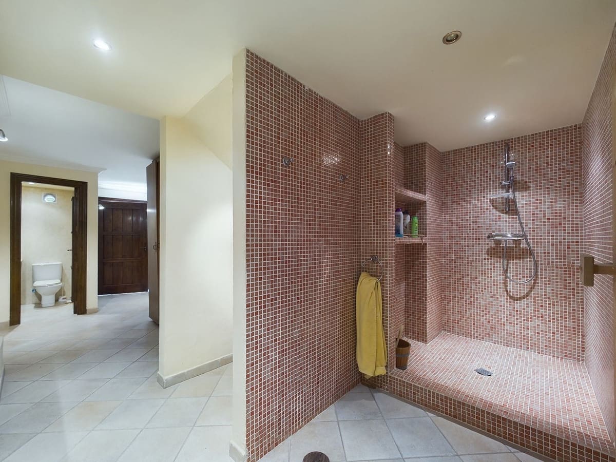 4 soveværelse Villa til salg i Nueva Andalucia - € 3.495.000 (Ref: 7694587)