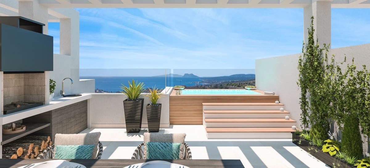 3 soveværelse Byhus til salg i Manilva med swimmingpool - € 595.000 (Ref: 7800814)