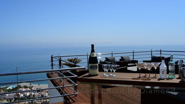 5 soverom Villa til salgs i Manilva Pueblo, Manilva med svømmebasseng - € 3 295 000 (Ref: 7850114)