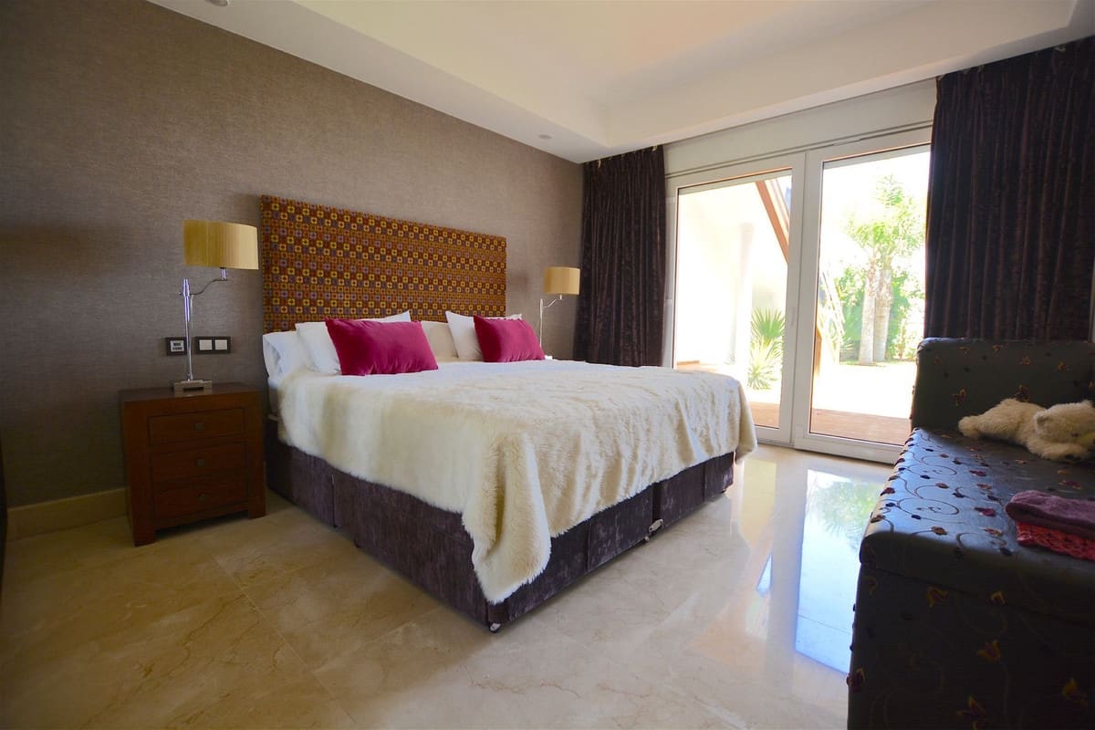 5 sypialnia Willa na sprzedaż w Manilva z basenem - 3 295 000 € (Ref: 7850114)