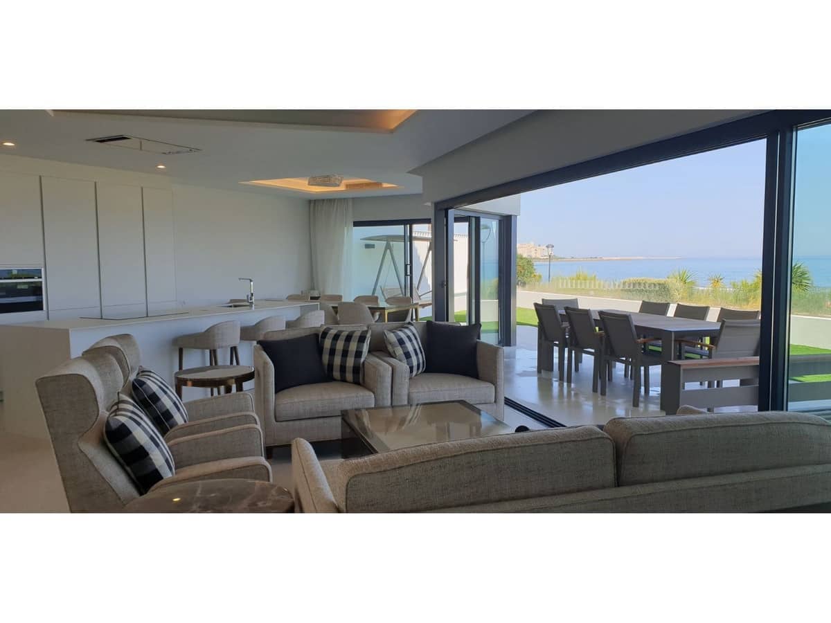 3 soveværelse Byhus til salg i Estepona med swimmingpool - € 3.650.000 (Ref: 7858152)