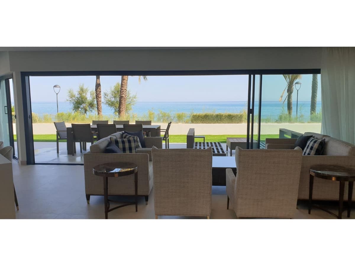 3 soveværelse Byhus til salg i Estepona med swimmingpool - € 3.650.000 (Ref: 7858152)