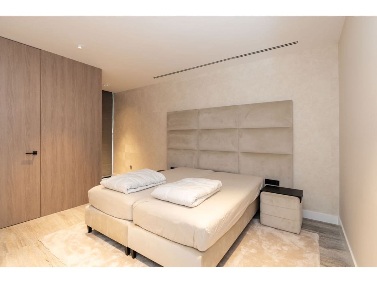 7 bedroom Villa for sale in Benahavis with pool - € 4,200,000 (Ref: 7860554)