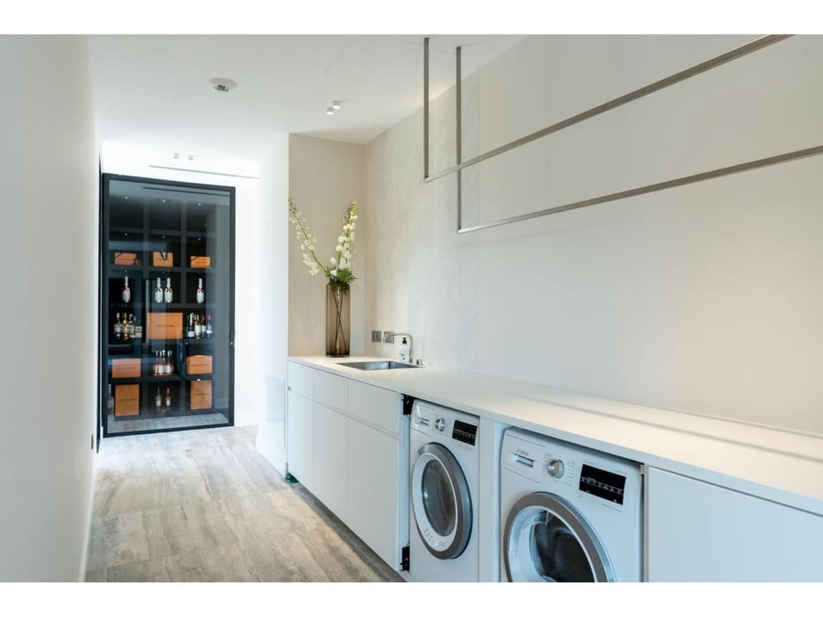 7 bedroom Villa for sale in Benahavis with pool - € 4,200,000 (Ref: 7860554)