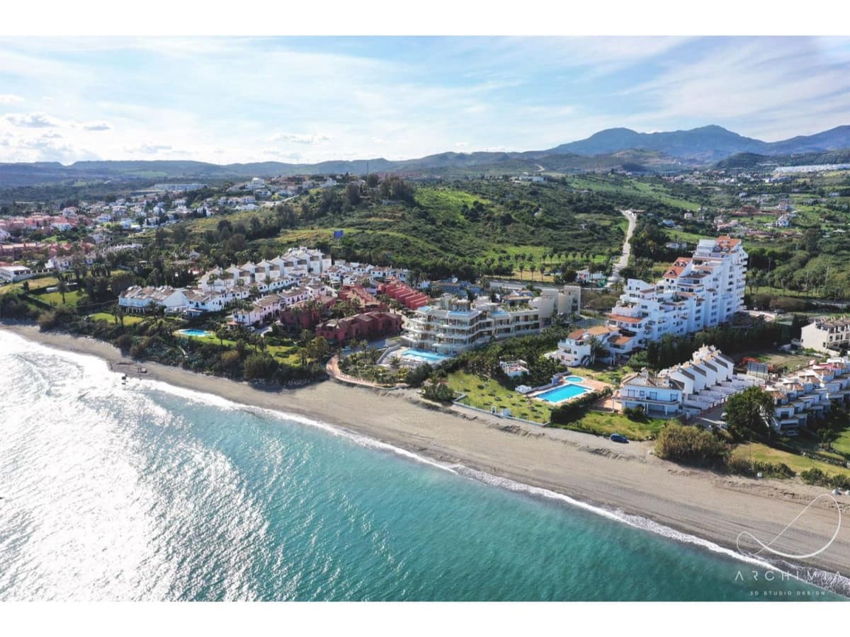 3 soveværelse Lejlighed til salg i Estepona med swimmingpool - € 2.995.000 (Ref: 7873572)