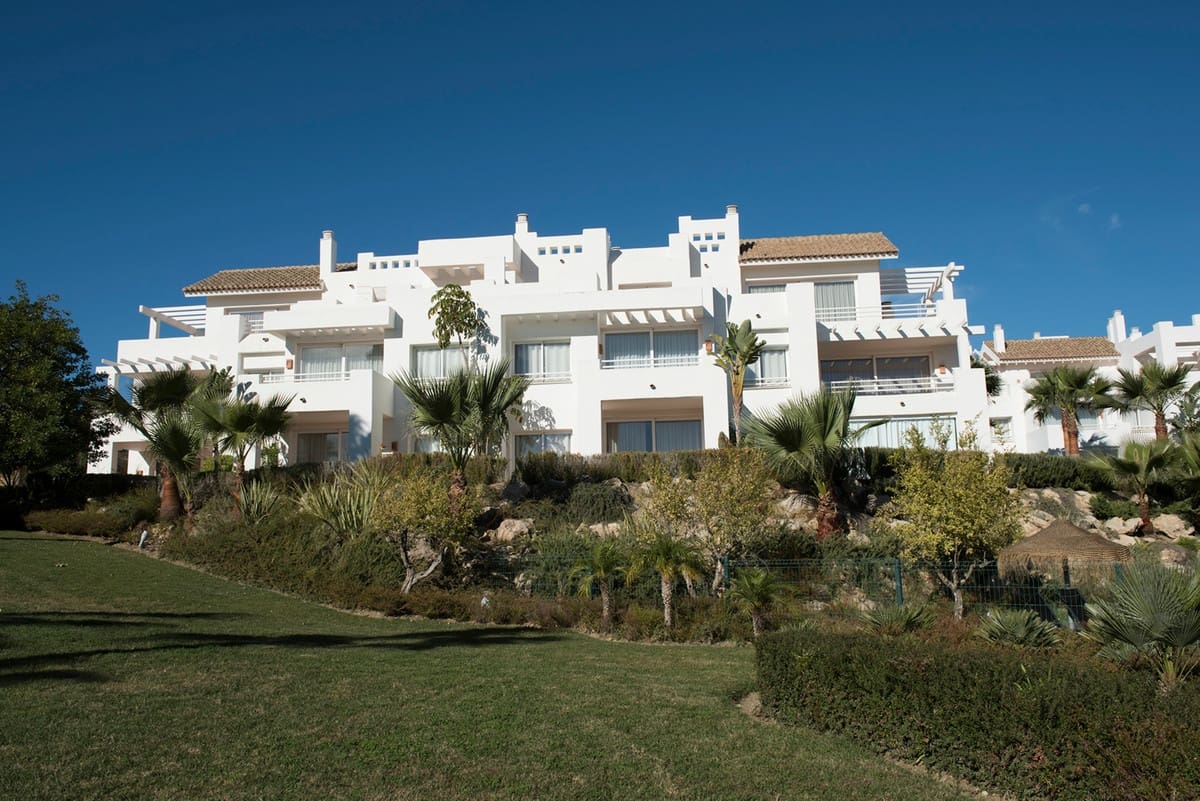 2 bedroom Apartment for sale in Casares - € 335,000 (Ref: 7873575)