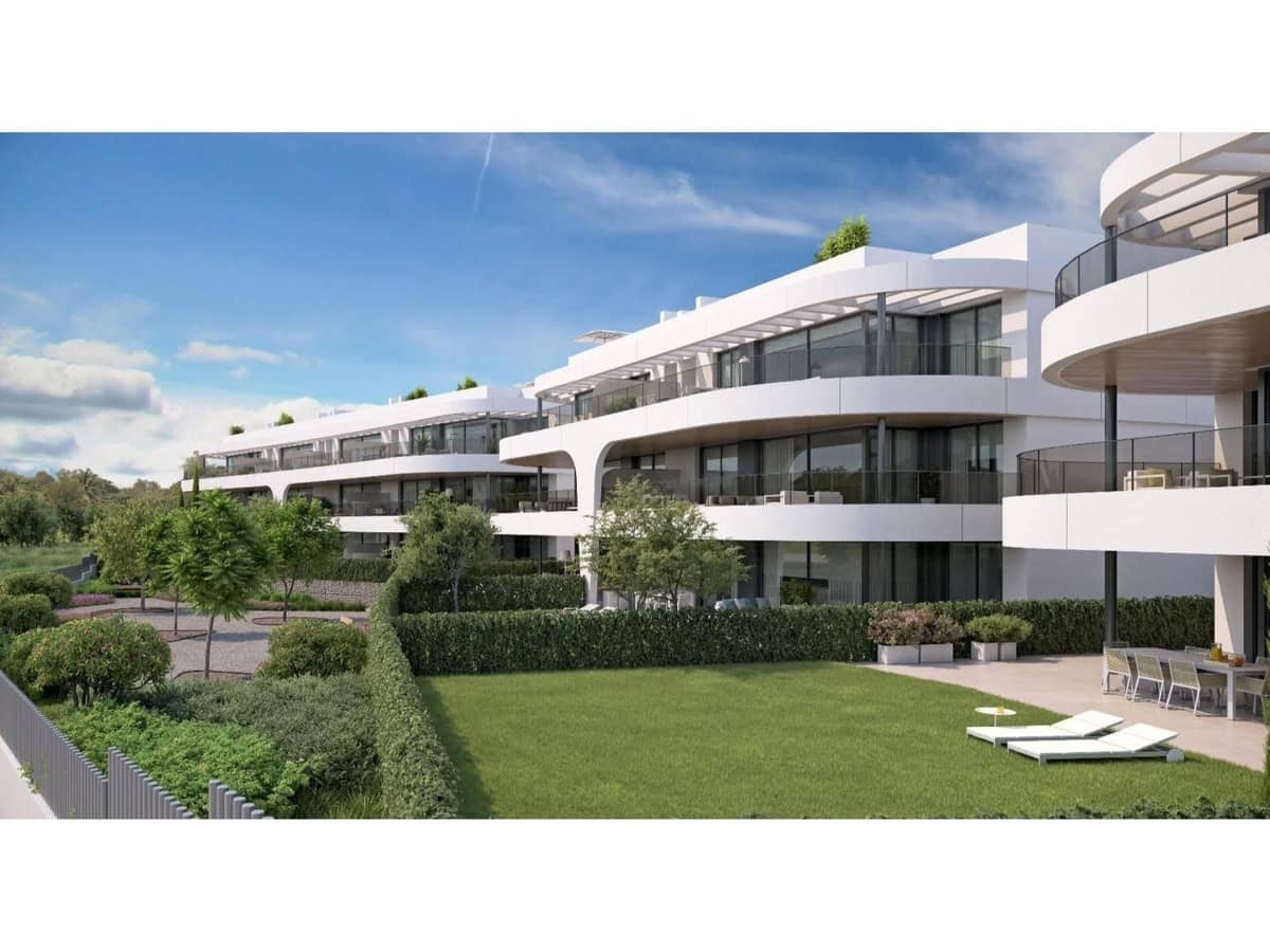 2 bedroom Apartment for sale in Estepona with pool - € 735,000 (Ref: 8176410)