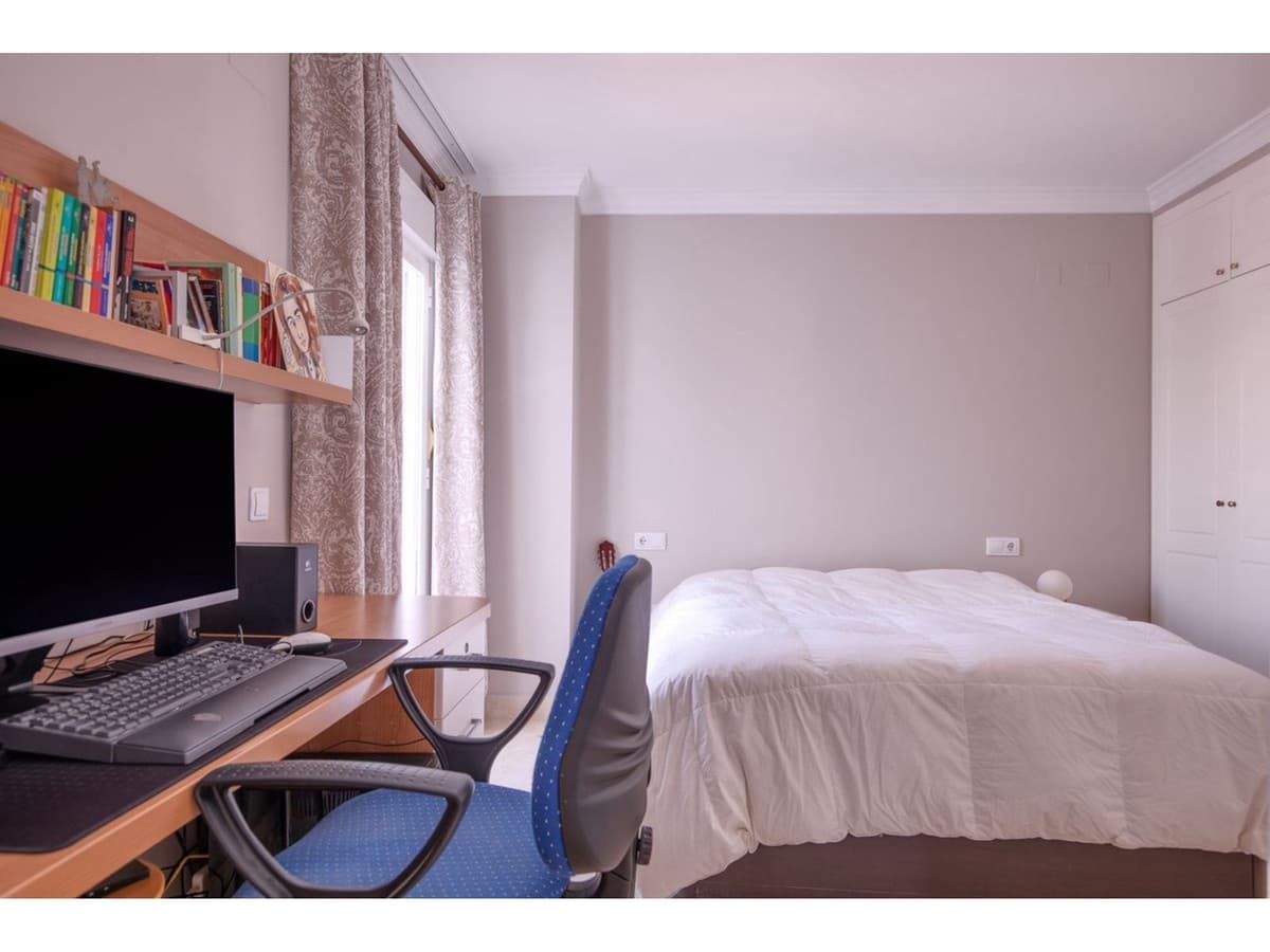 4 bedroom Apartment for sale in San Pedro de Alcantara with pool - € 1,100,000 (Ref: 8198360)