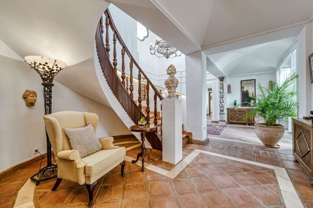 7 sypialnia Willa na sprzedaż w Marbella del Este, Marbella z basenem - 7 975 000 € (Ref: 8244657)