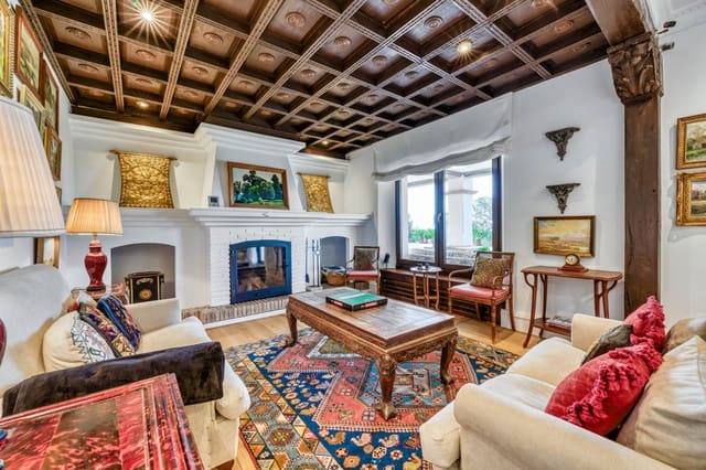 7 sypialnia Willa na sprzedaż w Marbella del Este, Marbella z basenem - 7 975 000 € (Ref: 8244657)