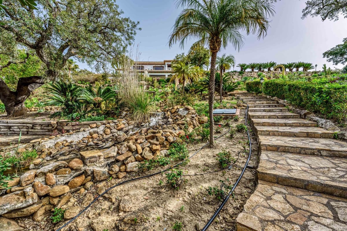 7 soveværelse Villa til salg i Marbella del Este med swimmingpool - € 7.975.000 (Ref: 8244657)