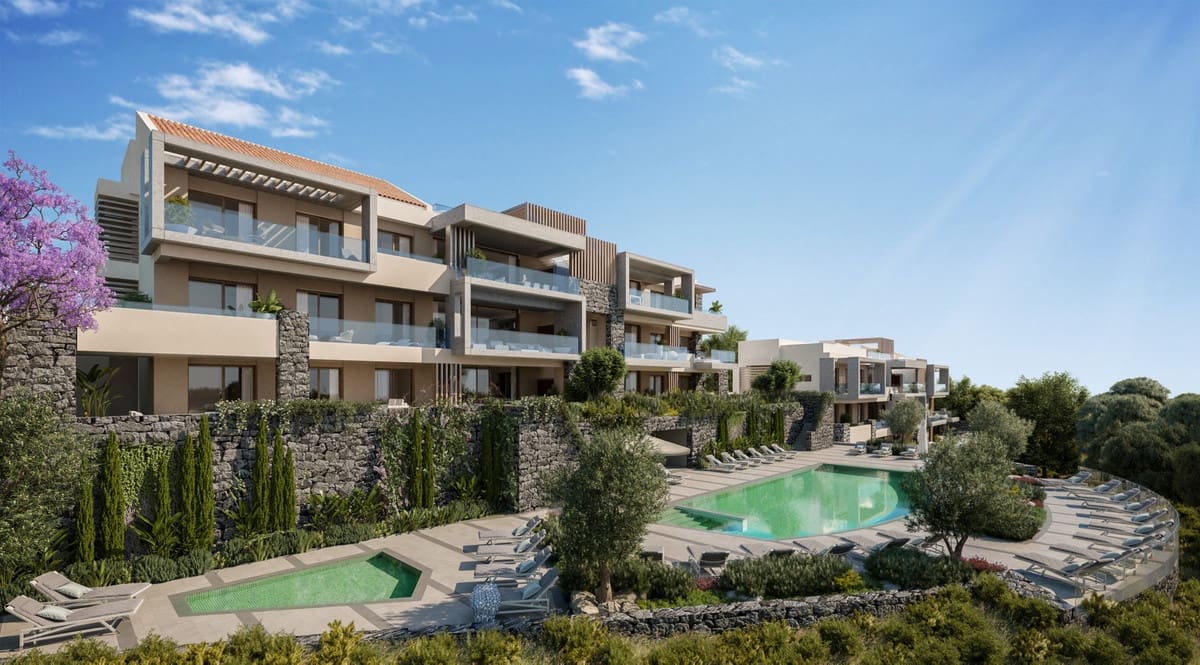 2 bedroom Apartment for sale in Benahavis with pool - € 860,000 (Ref: 8339295)