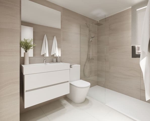 2 bedroom Apartment for sale in Puerto de Estepona, Estepona with pool - € 568,000 (Ref: 8344498)