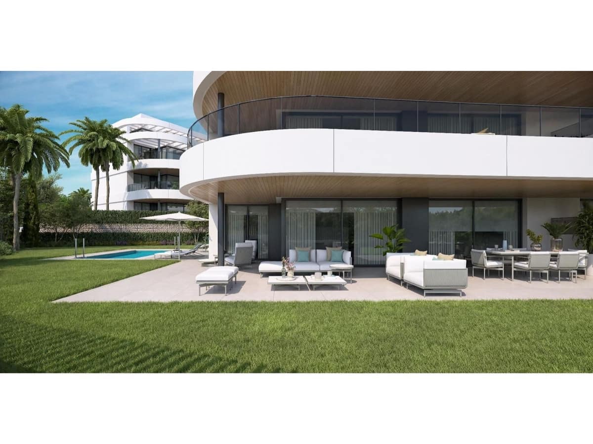 2 bedroom Apartment for sale in Estepona with pool - € 1,325,000 (Ref: 8347471)