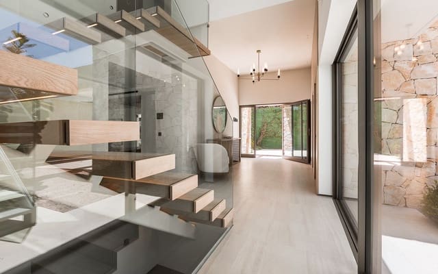 5 soverom Villa til salgs i Zona Miraflores, Marbella med svømmebasseng - € 5 750 000 (Ref: 8404566)