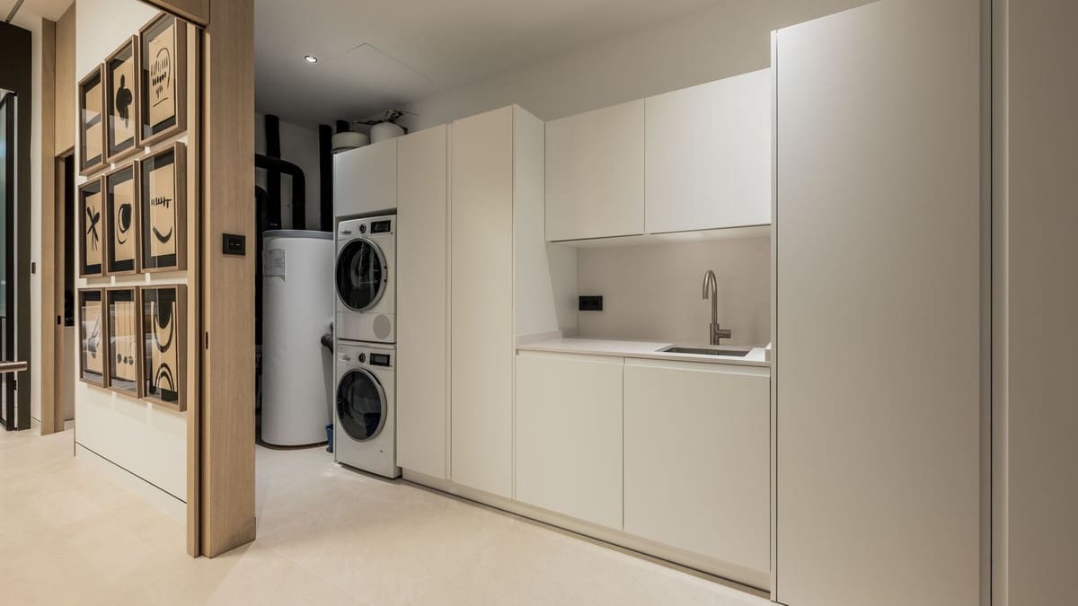 4 soverom Kjedet enebolig til salgs i Golden Mile - € 7 500 000 (Ref: 8454277)