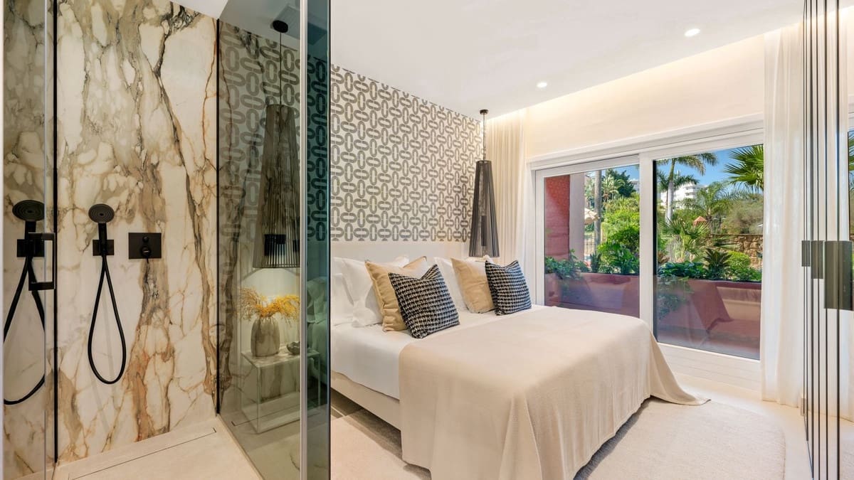 3 soverom Leilighet til salgs i Estepona med svømmebasseng - € 1 825 000 (Ref: 8454278)