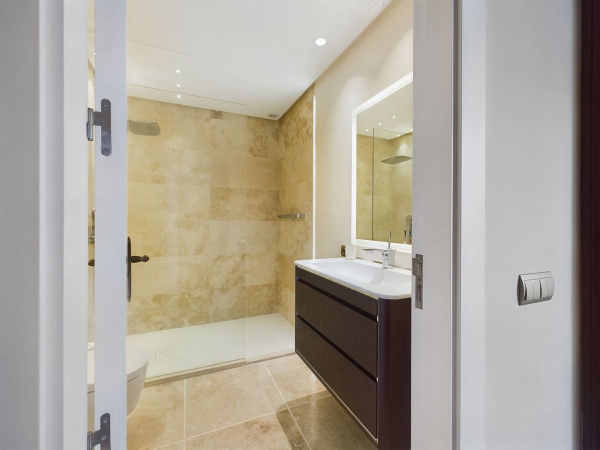 6 slaapkamer Villa te koop in El Padron met zwembad - € 2.995.000 (Ref: 8526377)