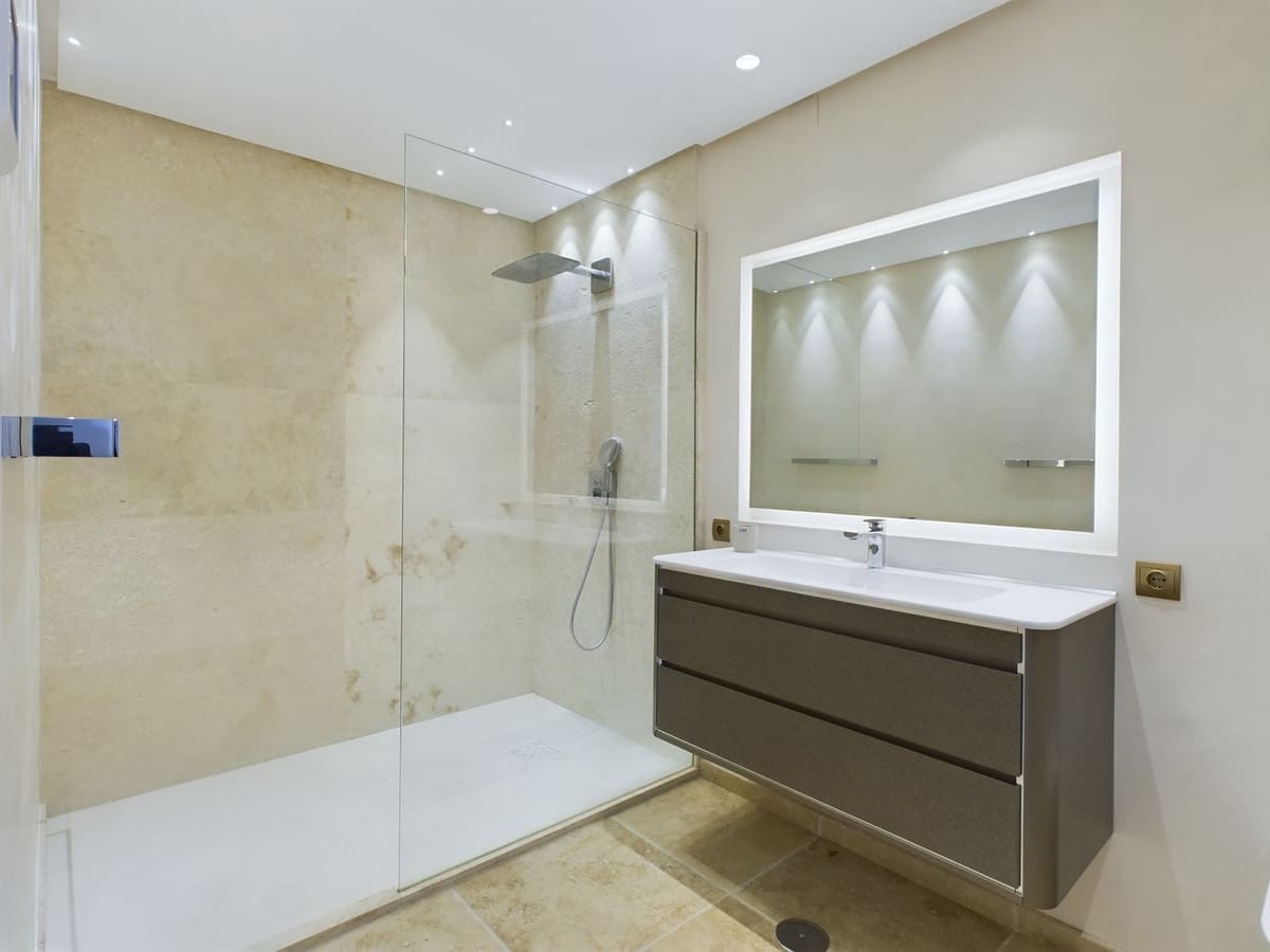 6 slaapkamer Villa te koop in El Padron met zwembad - € 2.995.000 (Ref: 8526377)