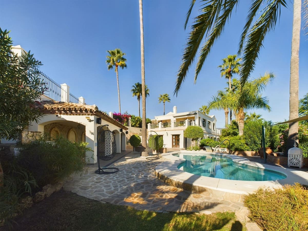 6 slaapkamer Villa te koop in El Padron met zwembad - € 2.995.000 (Ref: 8526377)