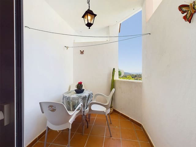 2 soverom Leilighet til salgs i Ojen med svømmebasseng - € 220 000 (Ref: 8550455)