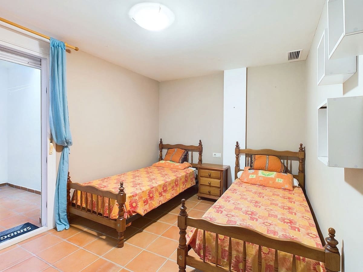 2 soverom Leilighet til salgs i Ojen med svømmebasseng - € 220 000 (Ref: 8550455)