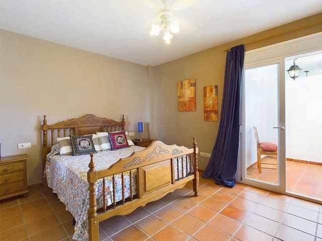 2 soverom Leilighet til salgs i Ojen med svømmebasseng - € 220 000 (Ref: 8550455)