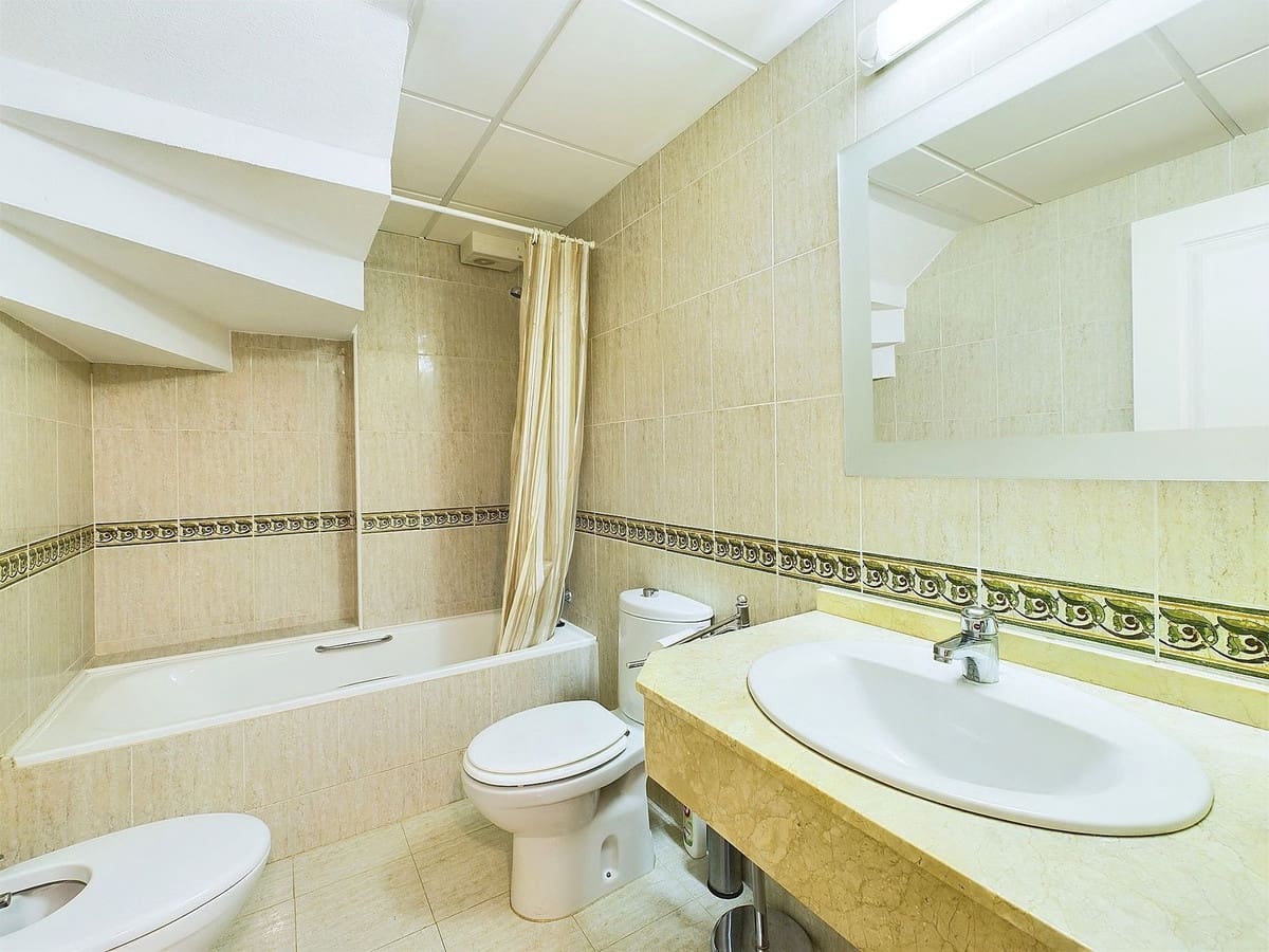 2 soverom Leilighet til salgs i Ojen med svømmebasseng - € 220 000 (Ref: 8550455)