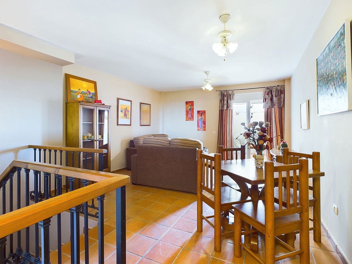 2 soverom Leilighet til salgs i Ojen med svømmebasseng - € 220 000 (Ref: 8550455)