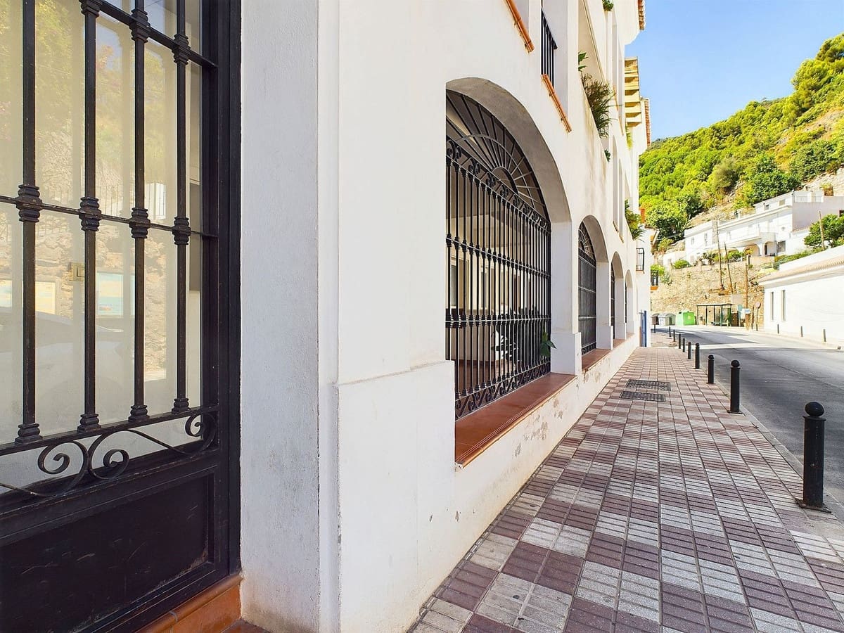 2 soverom Leilighet til salgs i Ojen med svømmebasseng - € 220 000 (Ref: 8550455)