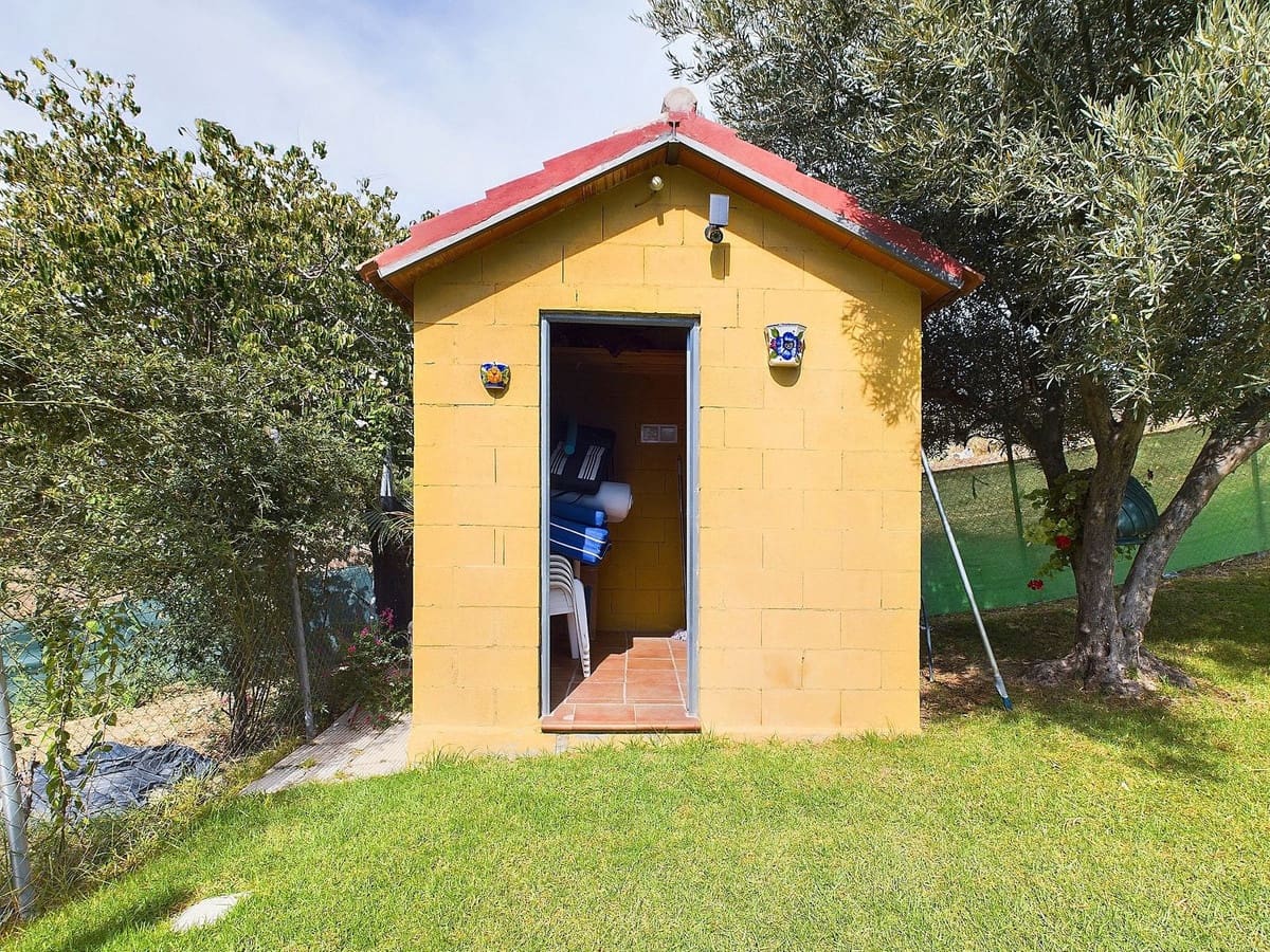 6 soverom Villa til salgs i Estepona med svømmebasseng - € 725 000 (Ref: 8599628)