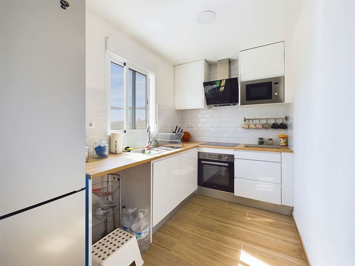 6 soveværelse Finca/Landehus til salg i Estepona - € 850.000 (Ref: 8599628)