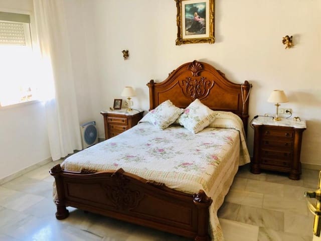 6 quarto Quinta/Casa Rural para venda em Estepona - 850 000 € (Ref: 8599628)