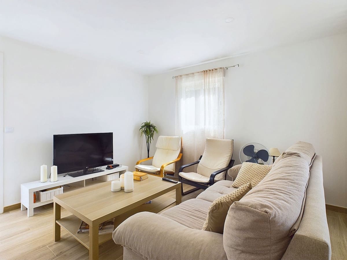 6 soveværelse Finca/Landehus til salg i Estepona - € 850.000 (Ref: 8599628)