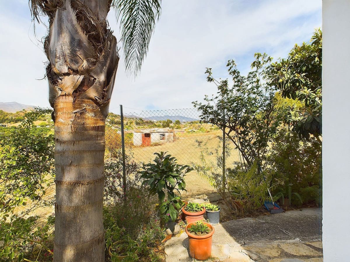 6 soveværelse Finca/Landehus til salg i Estepona - € 850.000 (Ref: 8599628)