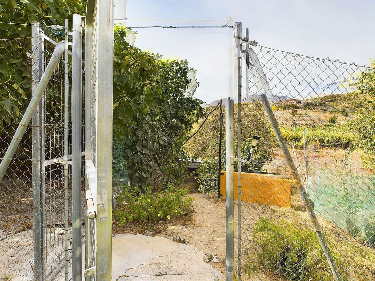 6 soveværelse Finca/Landehus til salg i Estepona - € 850.000 (Ref: 8599628)