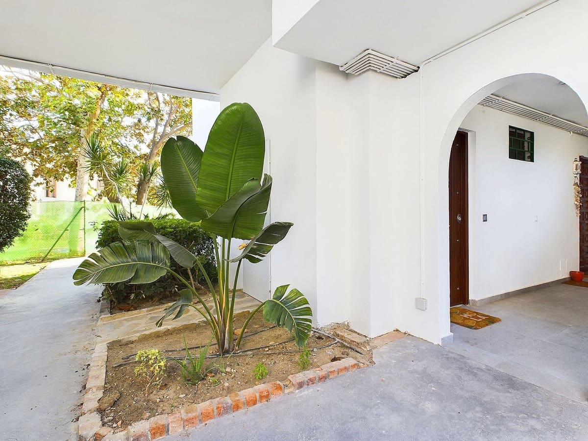 1 soveværelse Lejlighed til salg i Estepona med swimmingpool - € 220.000 (Ref: 8610650)