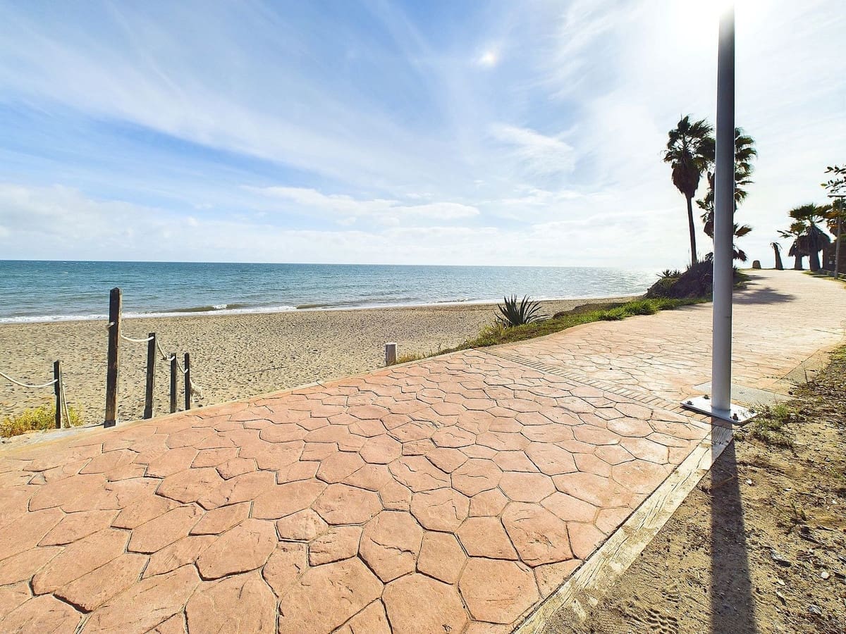 1 soveværelse Lejlighed til salg i Estepona med swimmingpool - € 220.000 (Ref: 8610650)