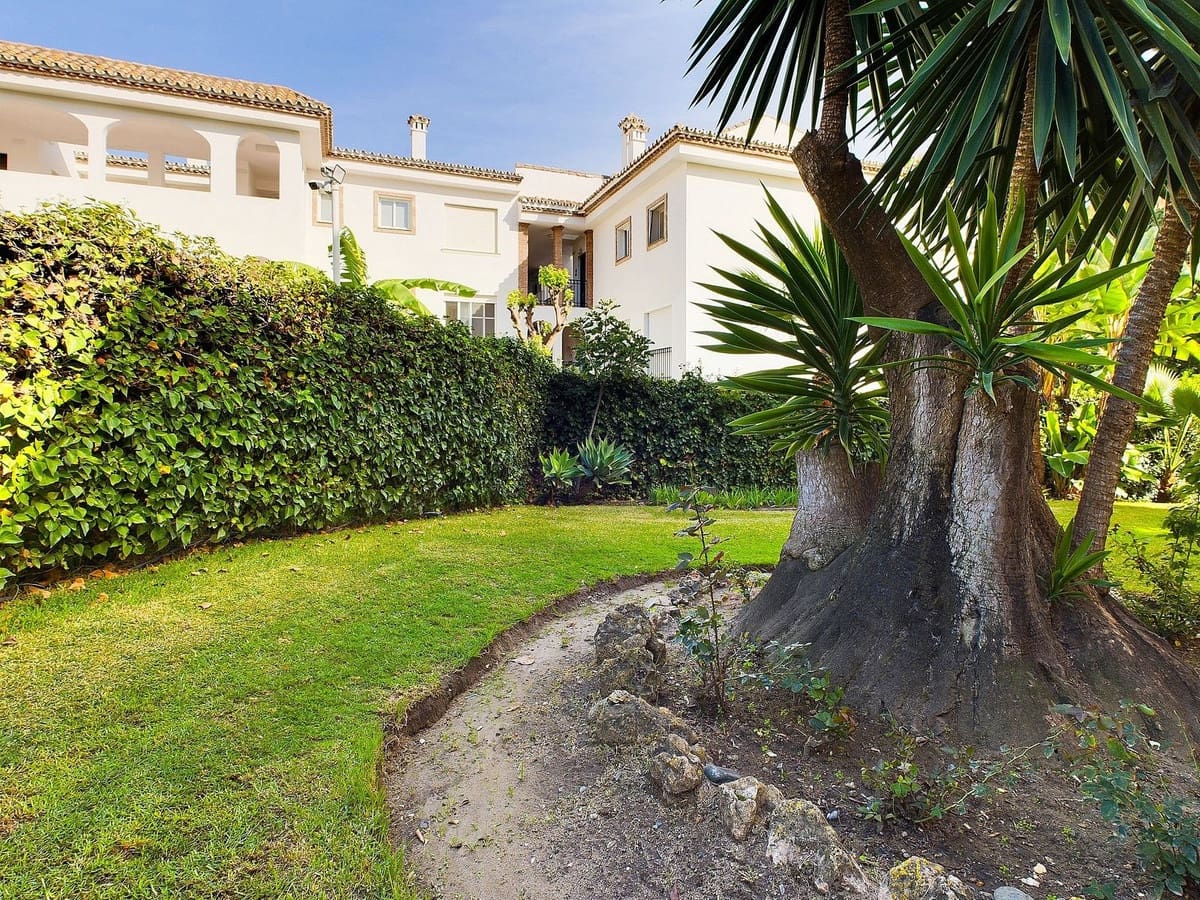 1 soveværelse Lejlighed til salg i Estepona med swimmingpool - € 220.000 (Ref: 8610650)